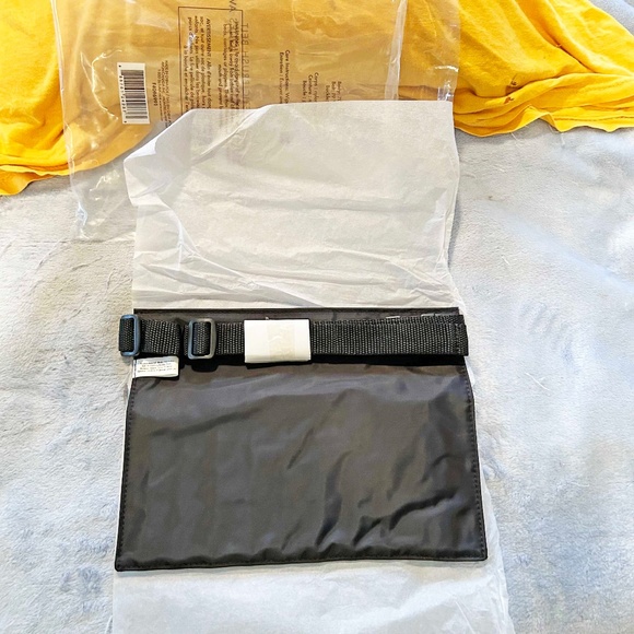 MAKEUP BRUSH HOLDER BELT BAG, 10 POCKETS, AVON, PRACTICAL, POUCHES FOR BRUSHES, - Picture 2 of 6